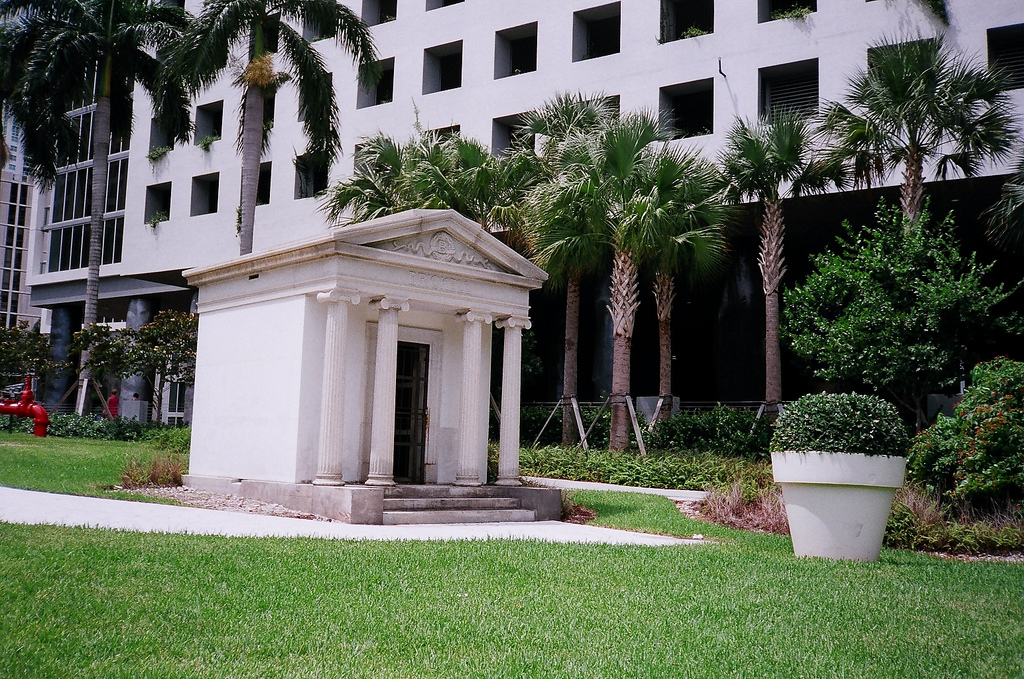Brickell Mausoleum preview 3