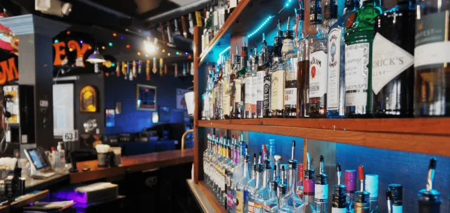 Bay Street Bar and Grill