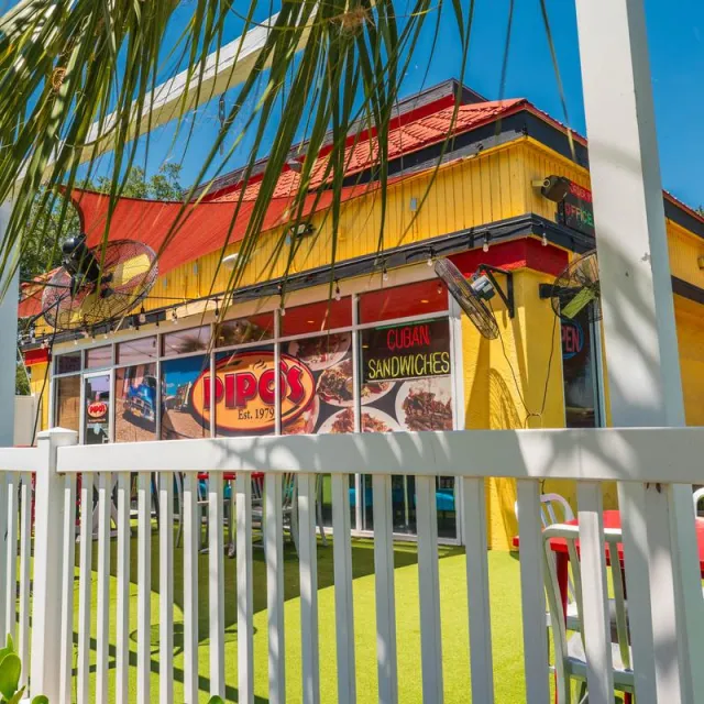 Pipo's The Original Cuban Cafe