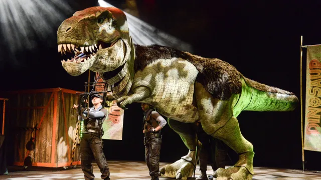 Dinosaur World Live!