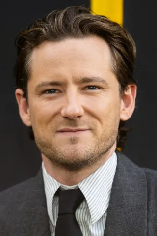 Lewis Pullman