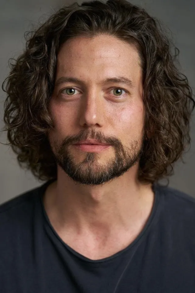 Jackson Rathbone