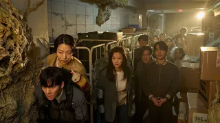 Colony movie photo 5